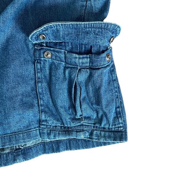 Vintage90s Calvin Klein Cargo Denim Shorts Size 10 - Picture 4 of 7